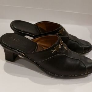 Tsonga Slip on Heeled Mules size 8